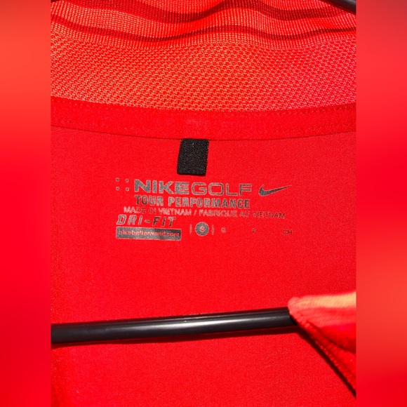 Nike Women’s Golf Tour Performance Quarter Zip (Red, Small) - Picture 6 of 6